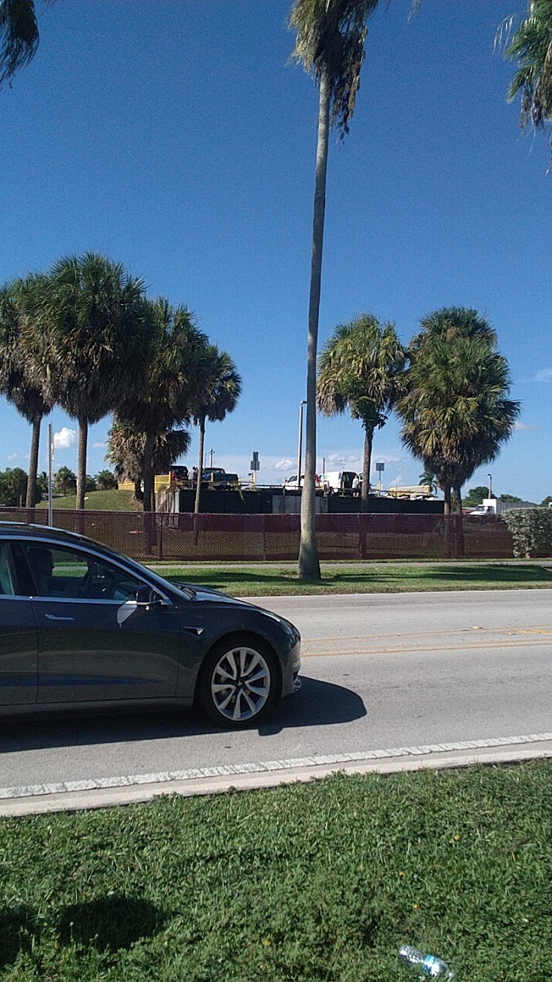 West Perrine Trash And Recycling Center recycling center in Miami, FL - View of facility