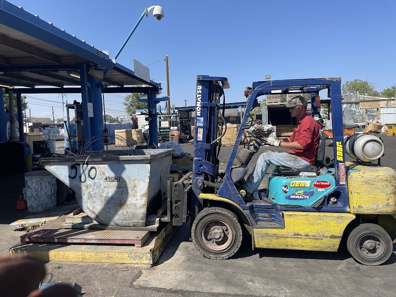 National Metals recycling center in Albuquerque, NM - Nearby facility
