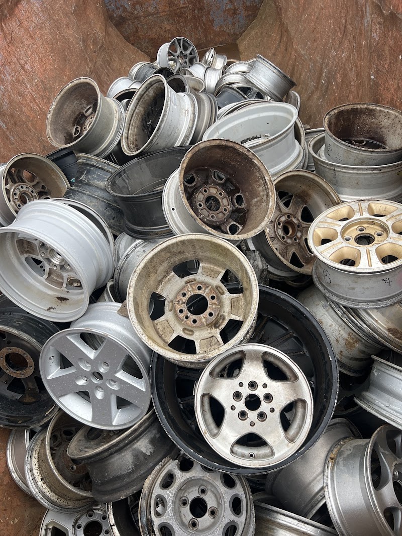 Brannon Recycling & Salvage recycling center in Hanceville, AL - Nearby facility