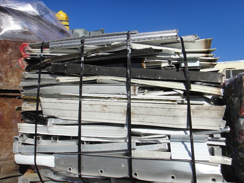 Advance Global Metal recycling center in Hollywood, FL - View of facility