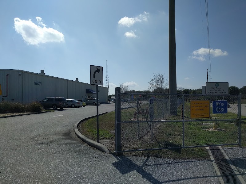 Mid County Mini-Transfer & Recycling Facility recycling center in Port Charlotte, FL - View of facility