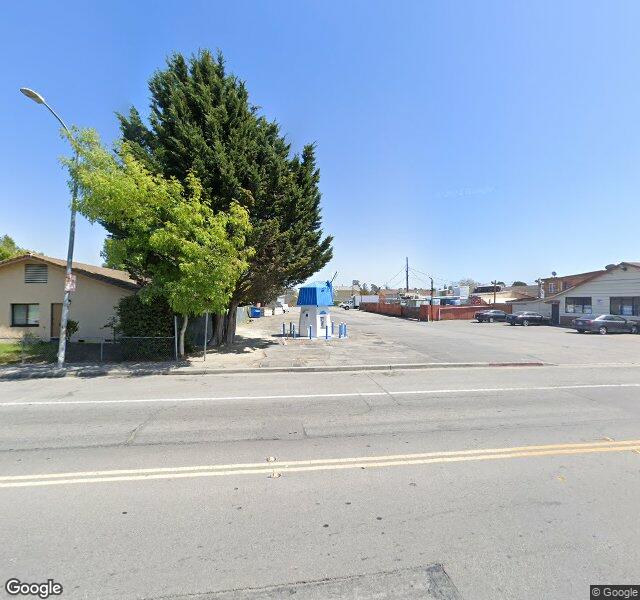 Cuevas Recycling recycling center in Watsonville, CA - View of facility